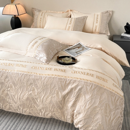 91家纺网 家纺一手货源 找家纺 花愿（原花纪） 2025新款水洗棉立体浮雕提花拼色四件套-艾米娅 奶昔白