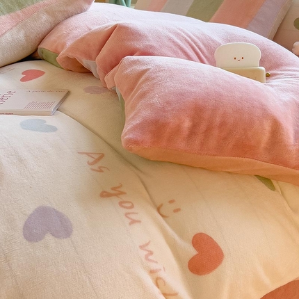 91家纺网 家纺一手货源 找家纺 （总）爱思凯家纺 2025新款190克清心系列-牛奶绒清新被套