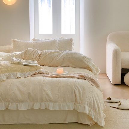 91家纺网 家纺一手货源 找家纺 （总）凯儿2024新款A类加厚公主风荷叶边色烂雕花牛奶绒四件套