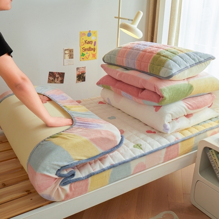 91家纺网 家纺一手货源 找家纺 （总）爱思凯家纺 2025新款【学生】初心-牛奶绒小号床笠三件套