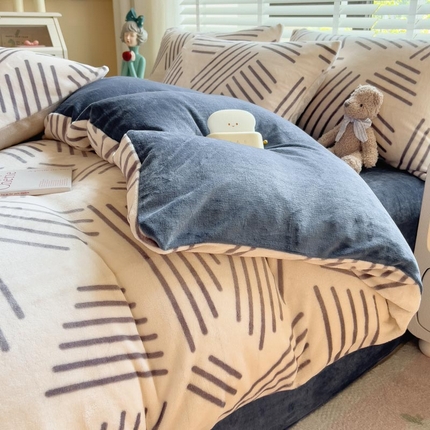 91家纺网 家纺一手货源 找家纺 （总）爱思凯家纺 2025新款190克清心系列-牛奶绒四件套