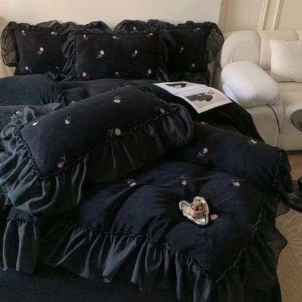 你好美丽 2025新款A类200克牛奶绒安娜满版刺绣花边四件套 安娜黑