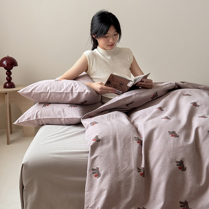 91家纺网 家纺一手货源 找家纺 窝米 2024新款全棉磨毛简约卡通系列四件套 哈尼