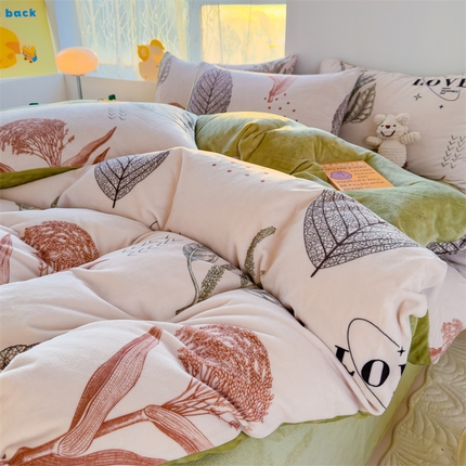 91家纺网 家纺一手货源 找家纺 （总）灰鲸 2025新款牛奶绒小清新印花四件套