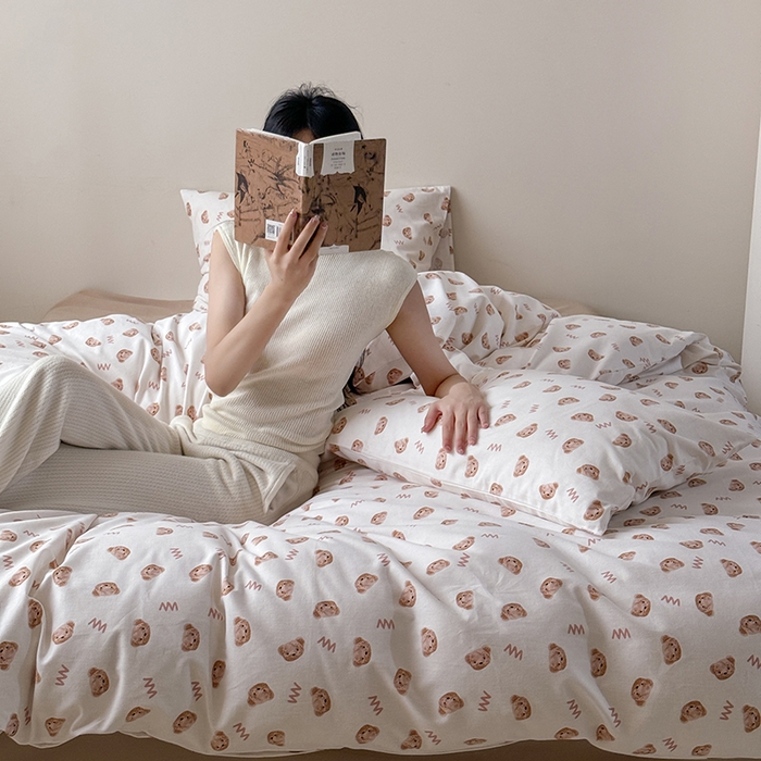 91家纺网 家纺一手货源 找家纺 窝米 2024新款全棉磨毛简约卡通系列四件套 维尼