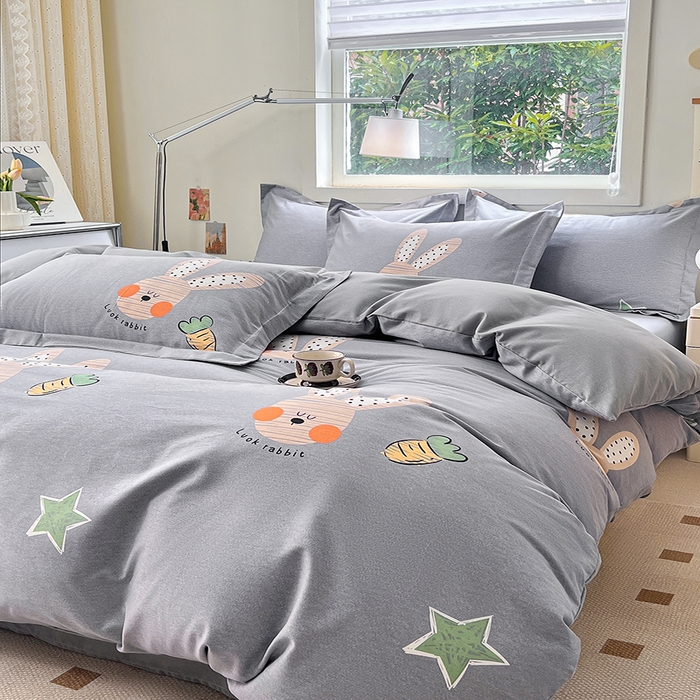 91家纺网 家纺一手货源 找家纺 品乐家纺 2024新款全棉生态棉印花磨毛四件套 可可兔-灰