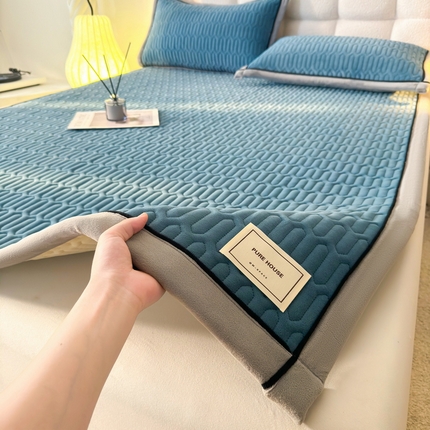 91家纺网 家纺一手货源 找家纺 （总）爱思凯家纺 2025新款暖阳-新棉绒夹棉床褥-成人款