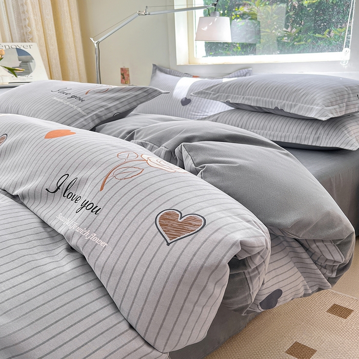 91家纺网 家纺一手货源 找家纺 品乐家纺 2024新款全棉生态棉印花磨毛四件套 玫瑰恋人-灰