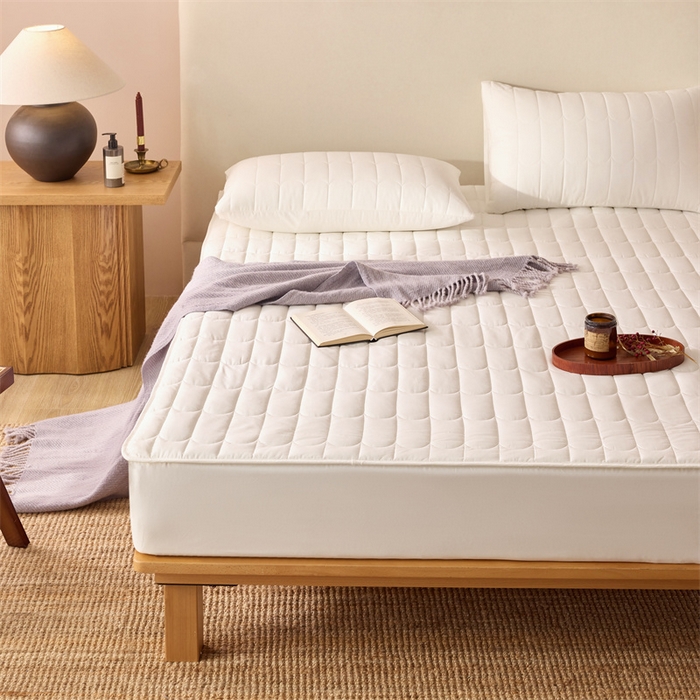 91家纺网 家纺一手货源 找家纺 三味舒屋 2024新款加高全棉夹棉床笠系列 波光白