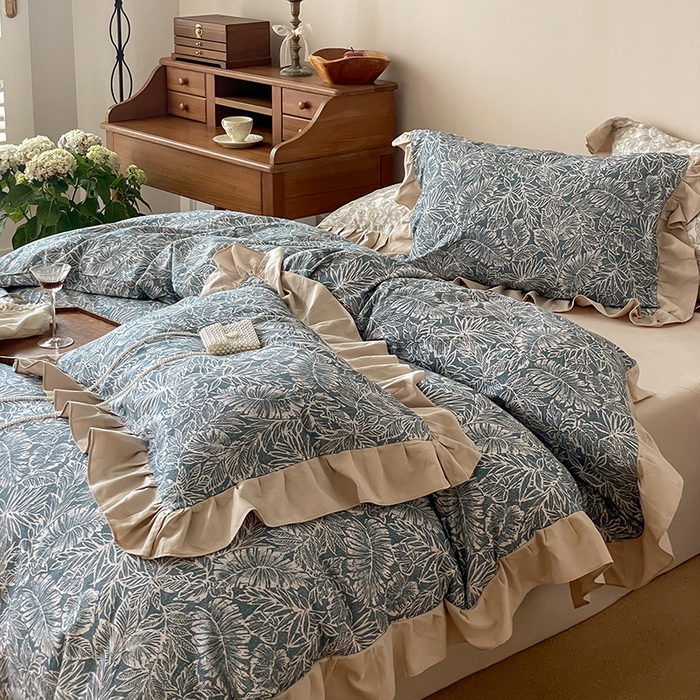 91家纺网 家纺一手货源 找家纺 窝米 2024新款全棉磨毛花边工艺款四件套 费洛蒙蓝