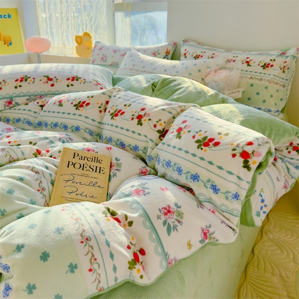 91家纺网 家纺一手货源 找家纺 灰鲸 2025新款牛奶绒小清新印花四件套 田园小兔