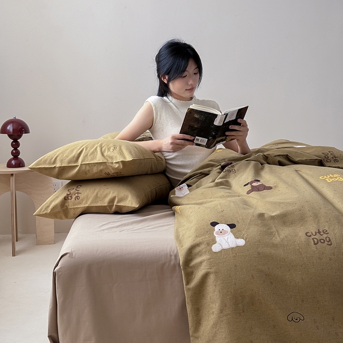 91家纺网 家纺一手货源 找家纺 窝米 2024新款全棉磨毛简约卡通系列四件套 快乐玩伴