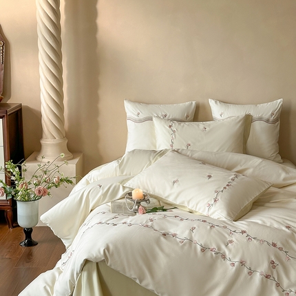 91家纺网 家纺一手货源 找家纺 （总）佳汐蓝 2024新款亲肤舒适贡缎全棉磨毛四件套-花颜如梦