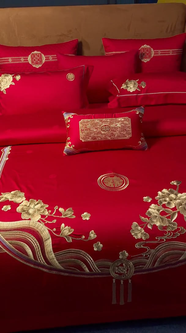 91家纺网 家纺一手货源 找家纺 高大尚 2025新品长绒棉提花唯美复古中式刺绣轻奢系列婚庆款多件套 福气满满-金
