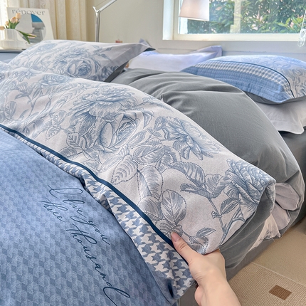 91家纺网 家纺一手货源 找家纺 品乐家纺 2024新款全棉生态棉印花磨毛四件套 温妮莎-蓝