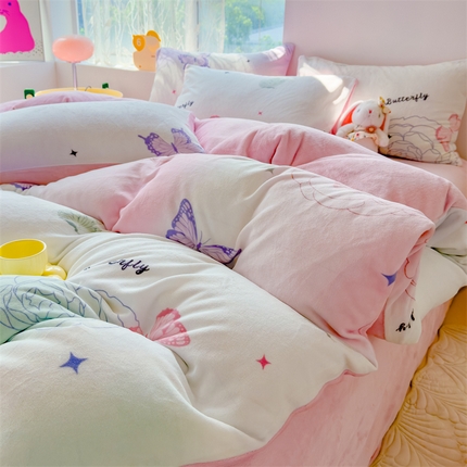 91家纺网 家纺一手货源 找家纺 （总）灰鲸 2025新款牛奶绒小清新印花四件套