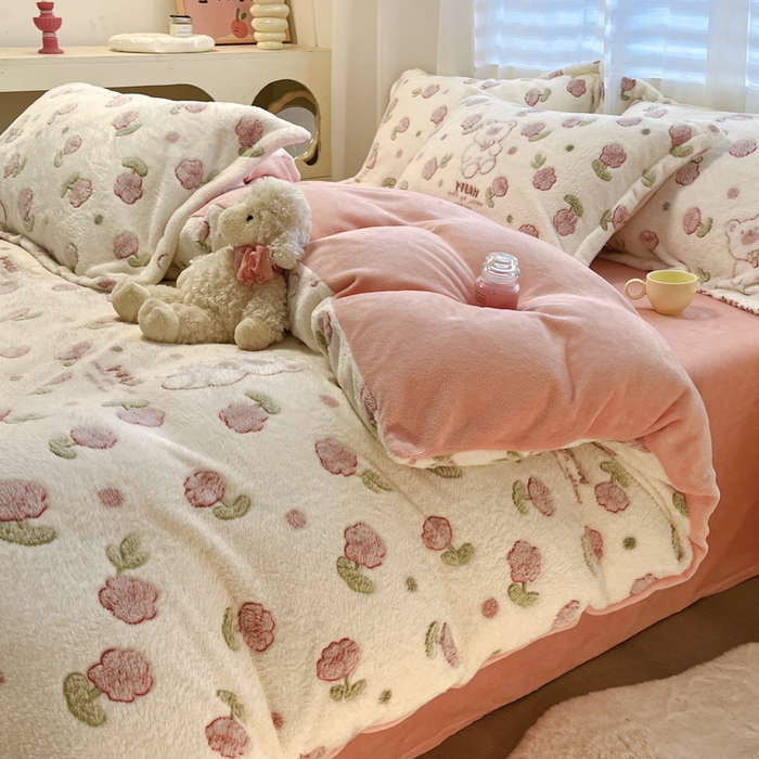 91家纺网 家纺一手货源 找家纺 韩巢家纺 2024新款加厚雪花绒印花单件被套-风格一（提供卖家秀 ） 花花世界