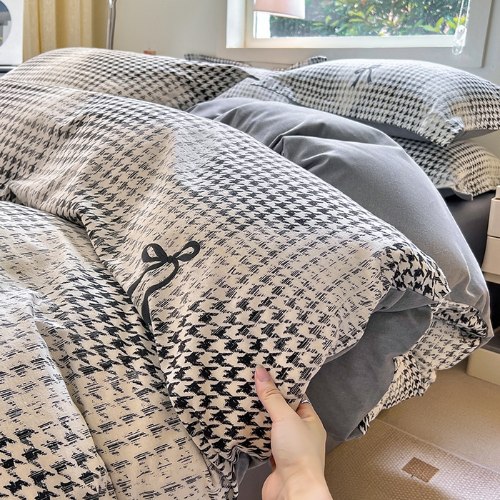 91家纺网 家纺一手货源 找家纺 品乐家纺 2024新款全棉生态棉印花磨毛四件套 都市爱情-黑