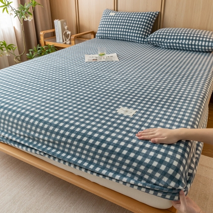 梵克保罗 2024新款纯色简约牛奶绒床笠 蓝小格
