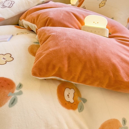 91家纺网 家纺一手货源 找家纺 （总）爱思凯家纺 2025新款190克清心系列-牛奶绒清新被套