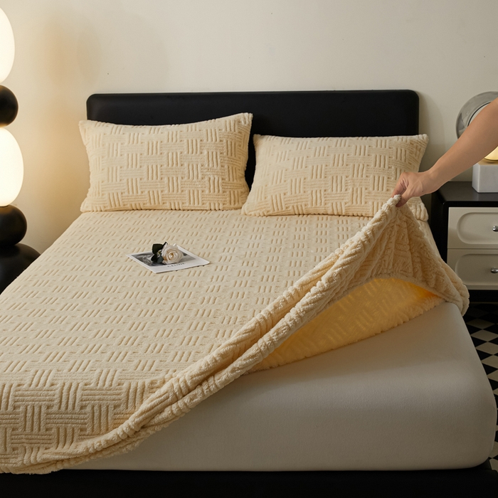 91家纺网 家纺一手货源 找家纺 欧邦 新款舒棉绒塔芙绒单品床笠可搭配同款被套 暖米杏