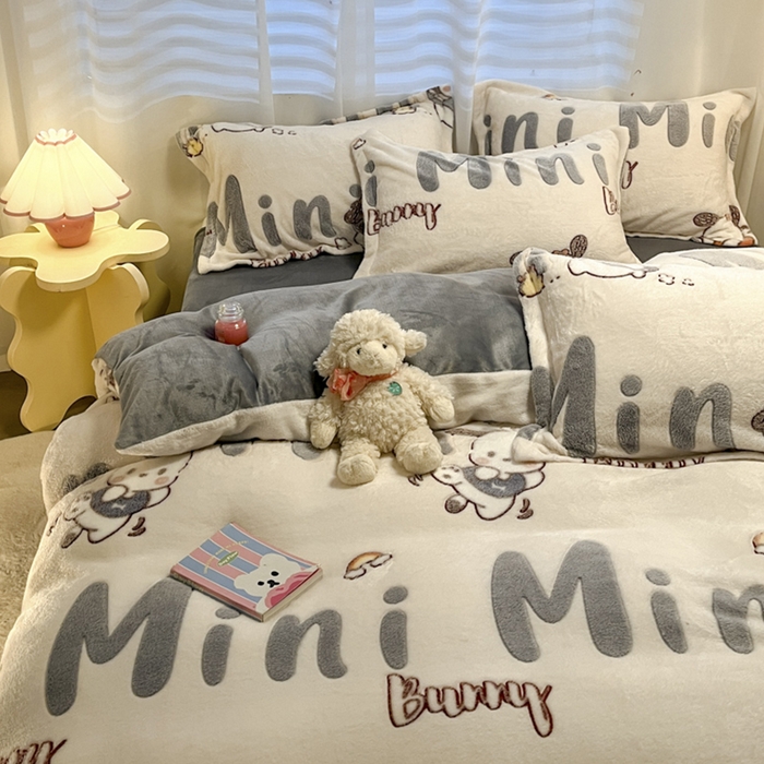 91家纺网 家纺一手货源 找家纺 韩巢家纺 2024新款加厚雪花绒印花单件被套-风格一（提供卖家秀 ） 米菲