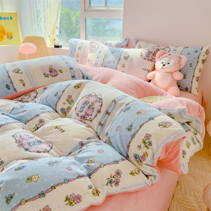 91家纺网 家纺一手货源 找家纺 灰鲸 2025新款牛奶绒小清新印花四件套 甜蜜伙伴