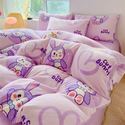 91家纺网 家纺一手货源 找家纺 灰鲸 2025新款牛奶绒小清新印花四件套 星星兔