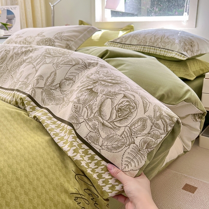 91家纺网 家纺一手货源 找家纺 品乐家纺 2024新款全棉生态棉印花磨毛四件套 温妮莎-绿