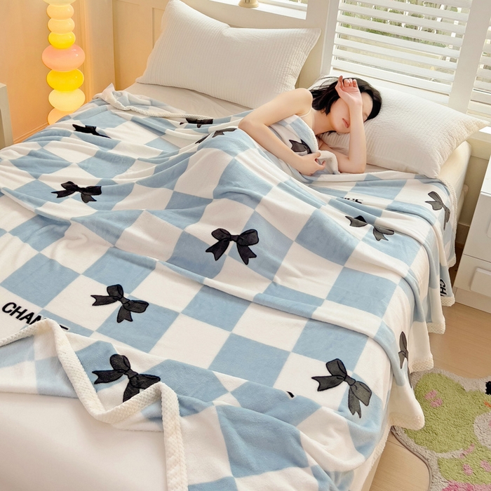 91家纺网 家纺一手货源 找家纺 千荨 2024新款亲肤舒适双面贝贝绒包边牛奶绒毛毯 贝贝绒-蝴蝶结