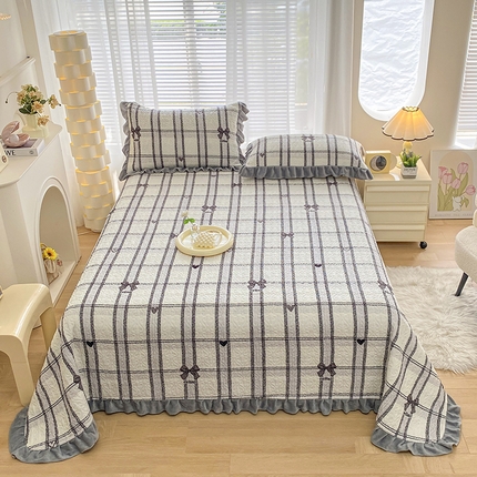 91家纺网 家纺一手货源 找家纺 （总）梦精灵家纺 2025新款牛奶绒花边绗缝工艺印花单床盖