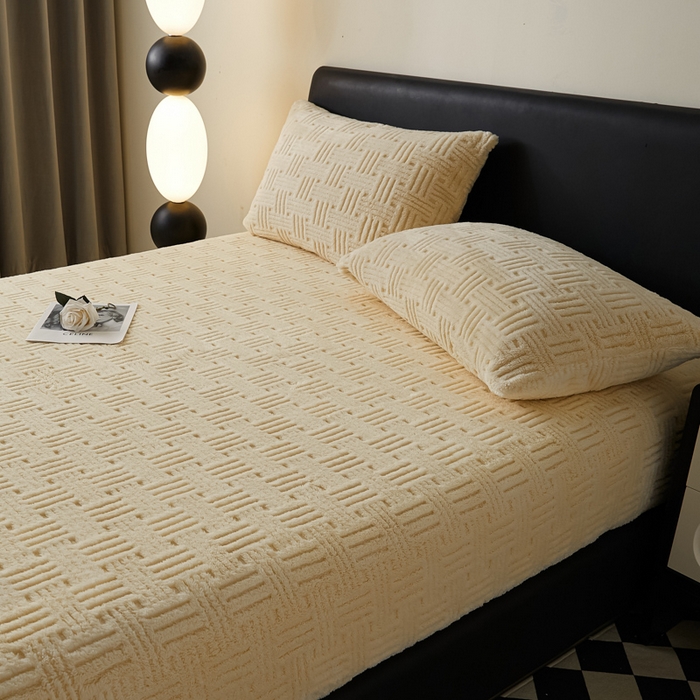 91家纺网 家纺一手货源 找家纺 欧邦 新款舒棉绒塔芙绒单品床笠可搭配同款被套 暖米杏