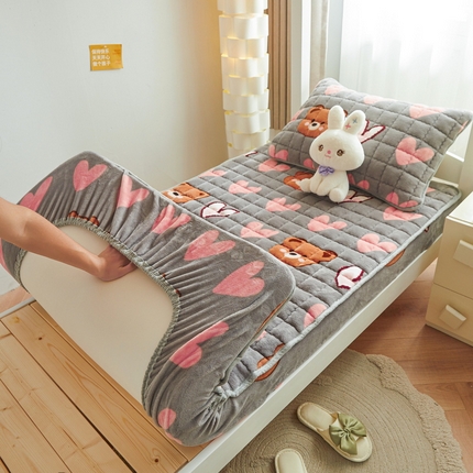 91家纺网 家纺一手货源 找家纺 （总）爱思凯家纺 2025新款【学生】牛奶绒加棉床笠