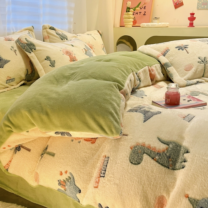 91家纺网 家纺一手货源 找家纺 韩巢家纺 2024新款加厚雪花绒印花四件套-风格一（提供卖家秀） 恐龙宝贝(绿)