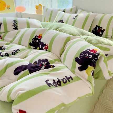 91家纺网 家纺一手货源 找家纺 灰鲸 2025新款牛奶绒小清新印花四件套 幸运喵喵