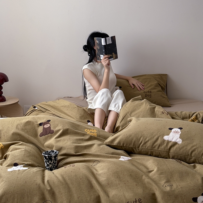 91家纺网 家纺一手货源 找家纺 窝米 2024新款全棉磨毛简约卡通系列四件套 快乐玩伴