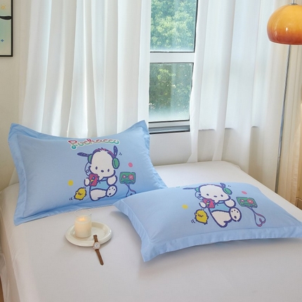 91家纺网 家纺一手货源 找家纺 蘭菲家纺 2024新款全棉大版卡通三丽鸥单品枕套 恰恰舞步
