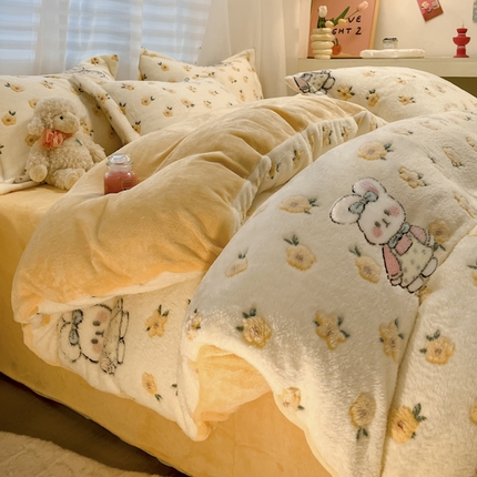 91家纺网 家纺一手货源 找家纺 韩巢家纺 2024新款加厚雪花绒印花单件被套-风格一（提供卖家秀 ） 田园兔(黄)