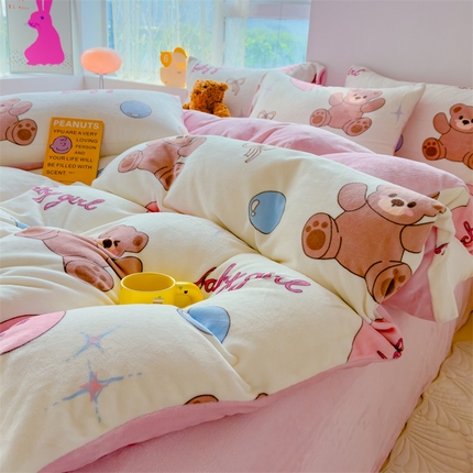 91家纺网 家纺一手货源 找家纺 （总）灰鲸 2025新款牛奶绒小清新印花四件套