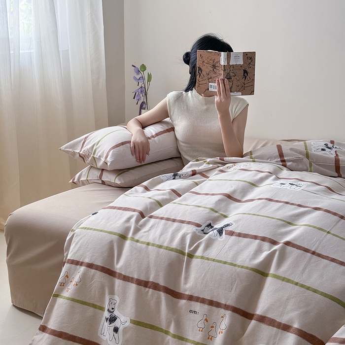 91家纺网 家纺一手货源 找家纺 窝米 2024新款全棉磨毛简约卡通系列四件套 萌萌驼