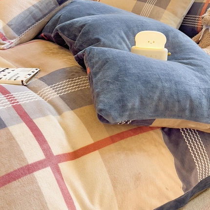 91家纺网 家纺一手货源 找家纺 （总）爱思凯家纺 2025新款190克清心系列-牛奶绒清新被套