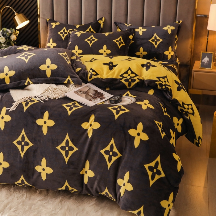 91家纺网 家纺一手货源 找家纺 2024新款加厚保暖小清新小版牛奶绒四件套 大咖