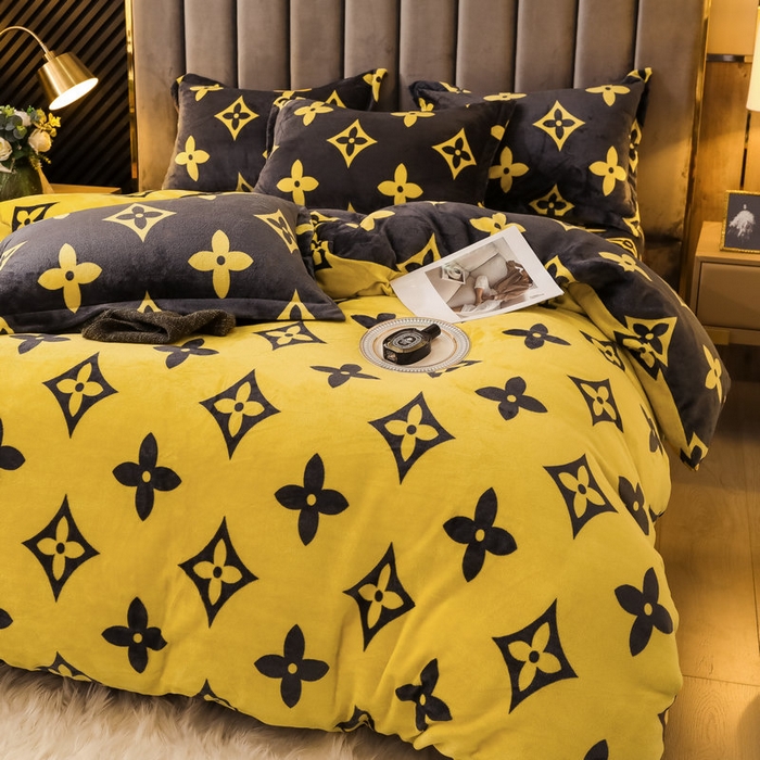 91家纺网 家纺一手货源 找家纺 2024新款加厚保暖小清新小版牛奶绒四件套 大咖-黄