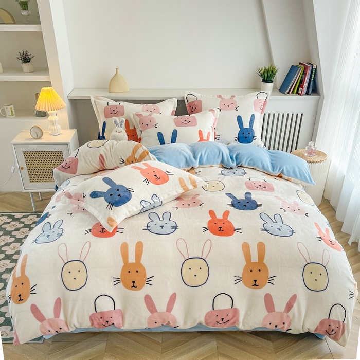 91家纺网 家纺一手货源 找家纺 2024新款加厚保暖小清新小版牛奶绒四件套 安逸兔