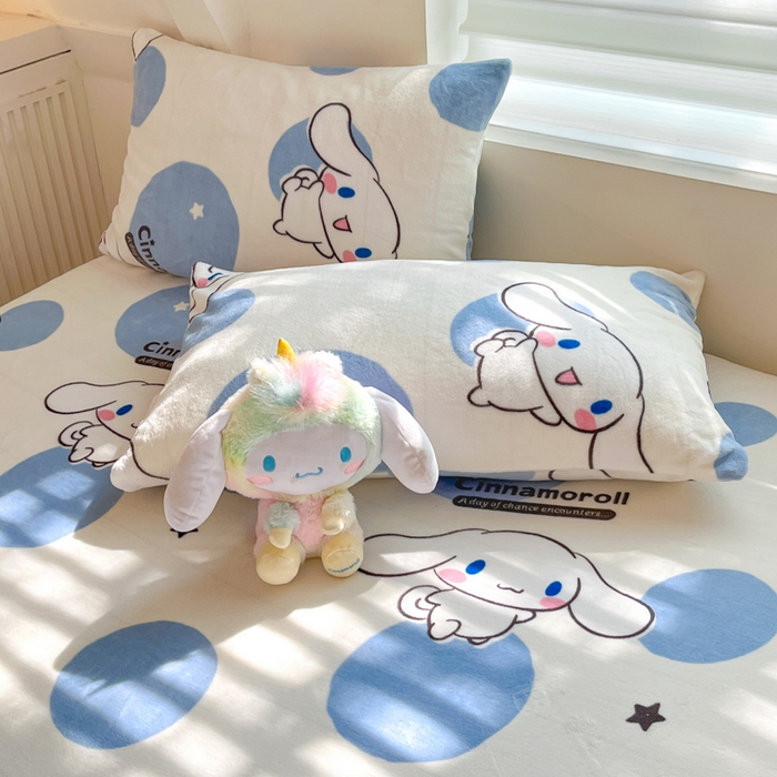 91家纺网 家纺一手货源 找家纺 2024新款厚实保暖牛奶绒三丽鸥单品床笠床单 绒-X蓝色波点玉桂狗