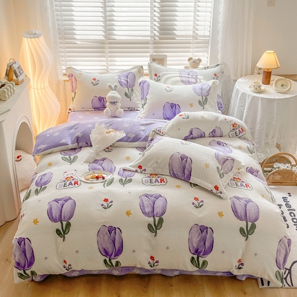 91家纺网 家纺一手货源 找家纺 2024新款ins风重8.3斤高克重吊边款牛奶绒四件套 郁金香