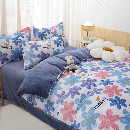 91家纺网 家纺一手货源 找家纺 2024新款加厚保暖小清新小版牛奶绒四件套 梦幻花园