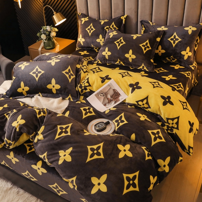 91家纺网 家纺一手货源 找家纺 2024新款加厚保暖小清新小版牛奶绒四件套 大咖