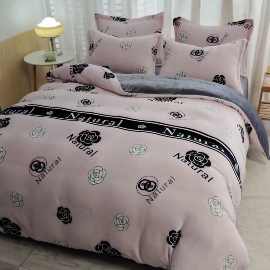 91家纺网 家纺一手货源 找家纺 2024新款加厚保暖小清新小版牛奶绒四件套 暗香