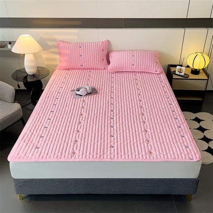 91家纺网 家纺一手货源 找家纺 （总）兄弟坊 2024新款纯色牛奶绒刺绣薄款床垫加厚绒保暖床笠床护垫